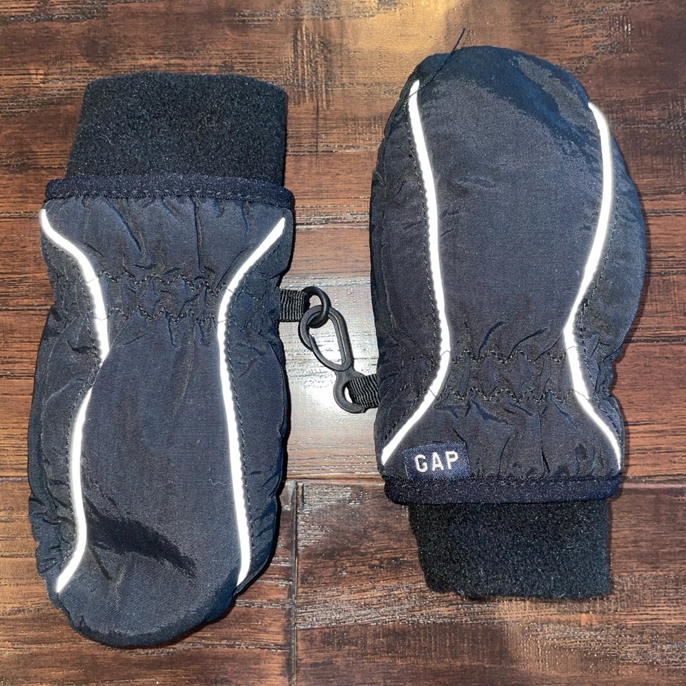 GAP Black Mittens with Reflective Stripes